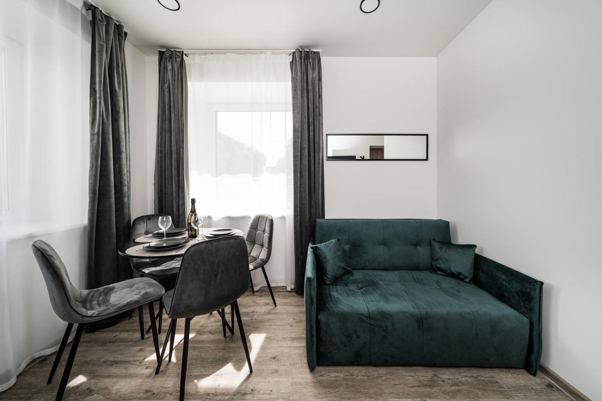 Riverra House Kaunas Rom bilde